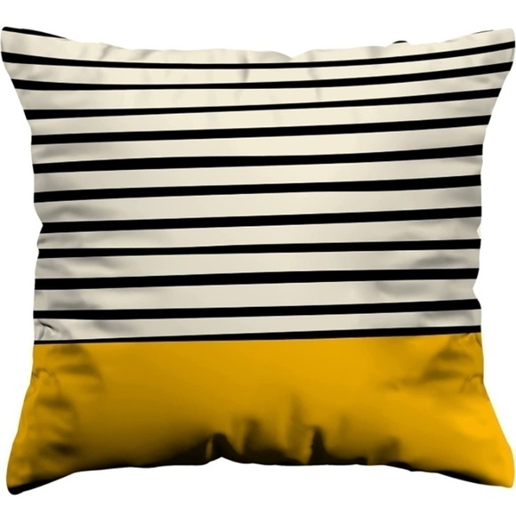 Brand New Set of 4 Decorative Pillow Covers 18"x18" Washable Decor Gold & Black - Picture 4 of 11